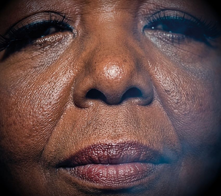 15 anos depois a voz de Cesária Évora Regressa com “Reina da Morna”