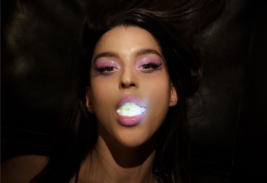 Arca de volta aos discos com “XXXXX”