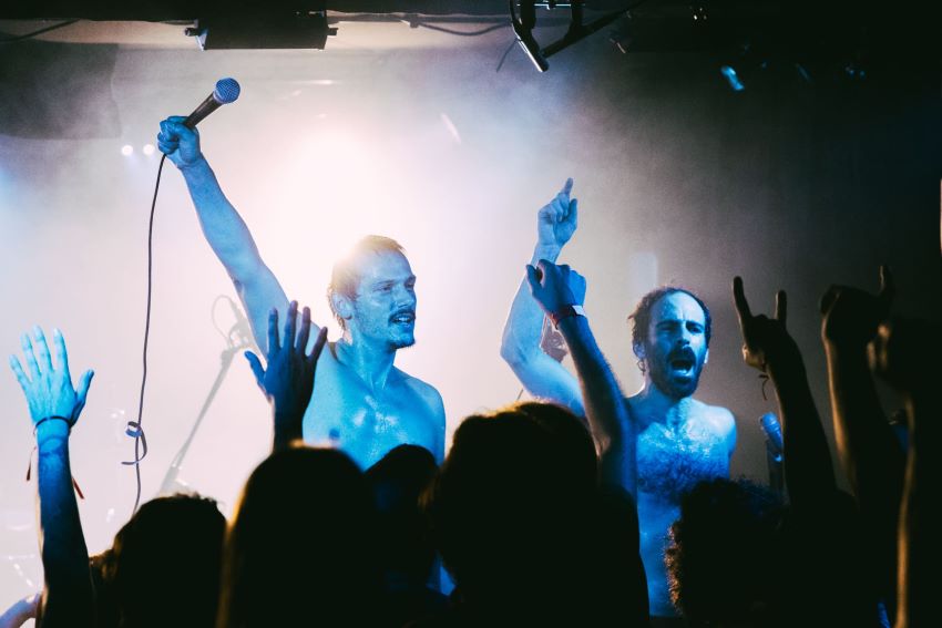 BALEIA BALEIA BALEIA acabam de lançar “OUTRA VEZ ARROZ”