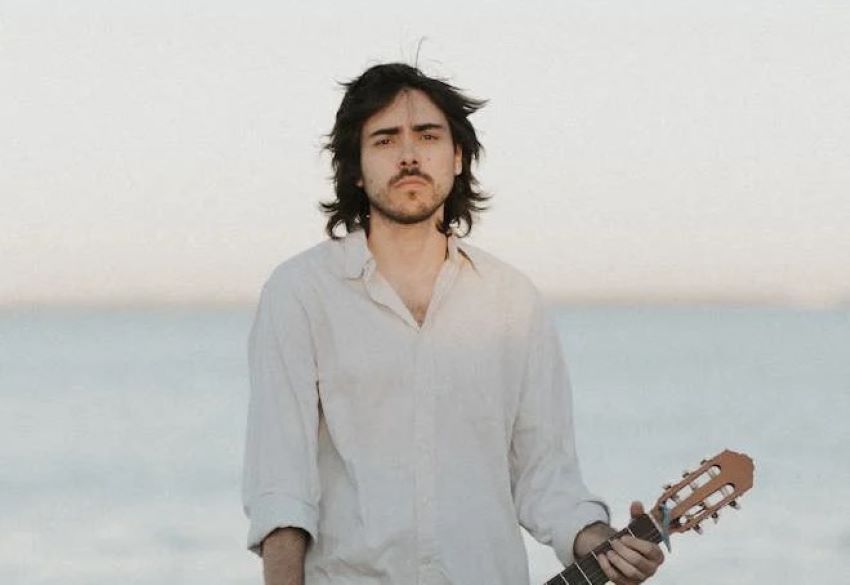 Diogo Zambujo leva “Vir a Ser” aos palcos até ao final do ano