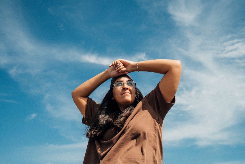 Maria Castro lança álbum de estreia e anuncia concerto de apresentação em Lisboa