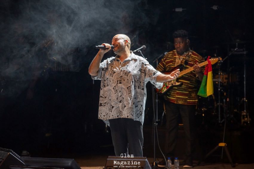 Paulo Flores na Casa da Música… Uma noite de memória, afeto e resistência em palco