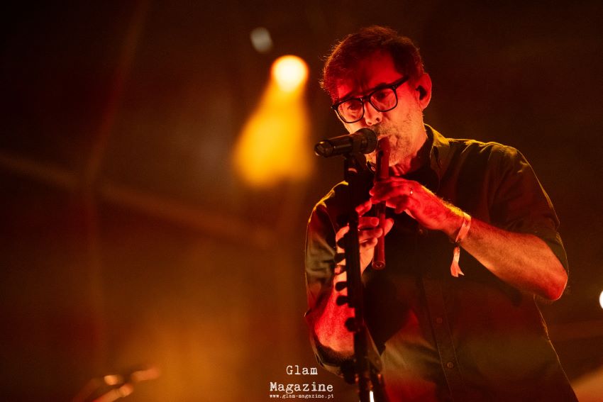 Quinta do Bill deram voz à tradição no grande concerto da primeira noite do Bons Sons 2026