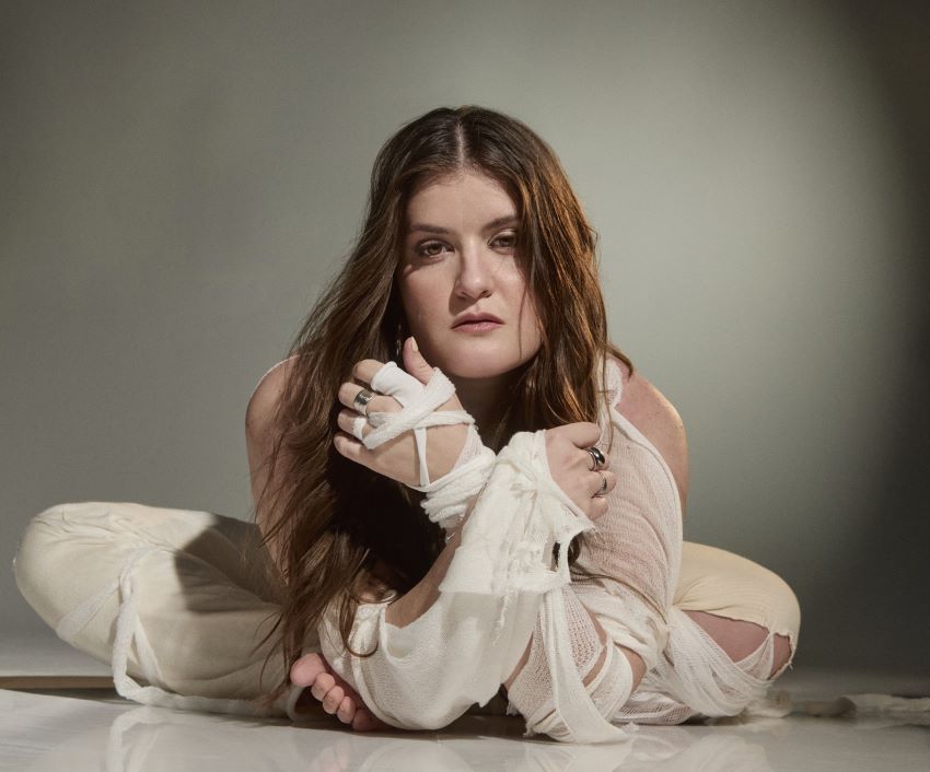 Rita Vian edita o álbum “LIGA DURA”