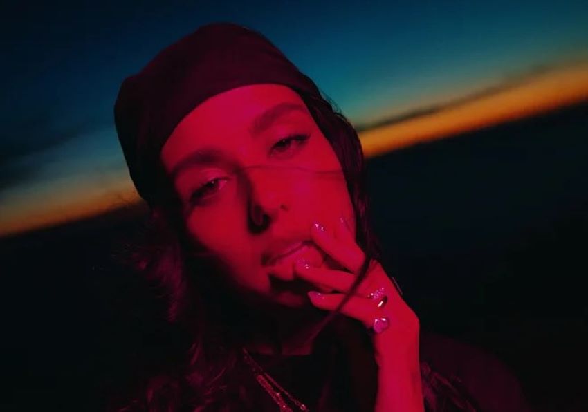 Sofia Camara lança o novo EP “Still Somewhere Here”