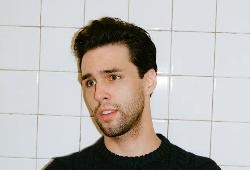 Stephen Sanchez anuncia novo álbum “Love, Love, Love”