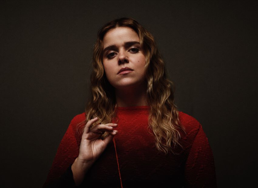 Teresinha Landeiro edita novo disco “Será que lhe Descobres a Poesia?”