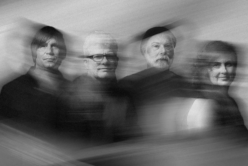 The New Pornographers partilham “Pure Sticker Shock”