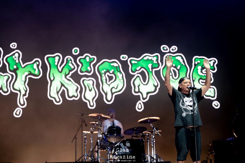 Ugly Kid Joe trouxeram o hard rock dos anos 90 de volta a Vilar de Mouros